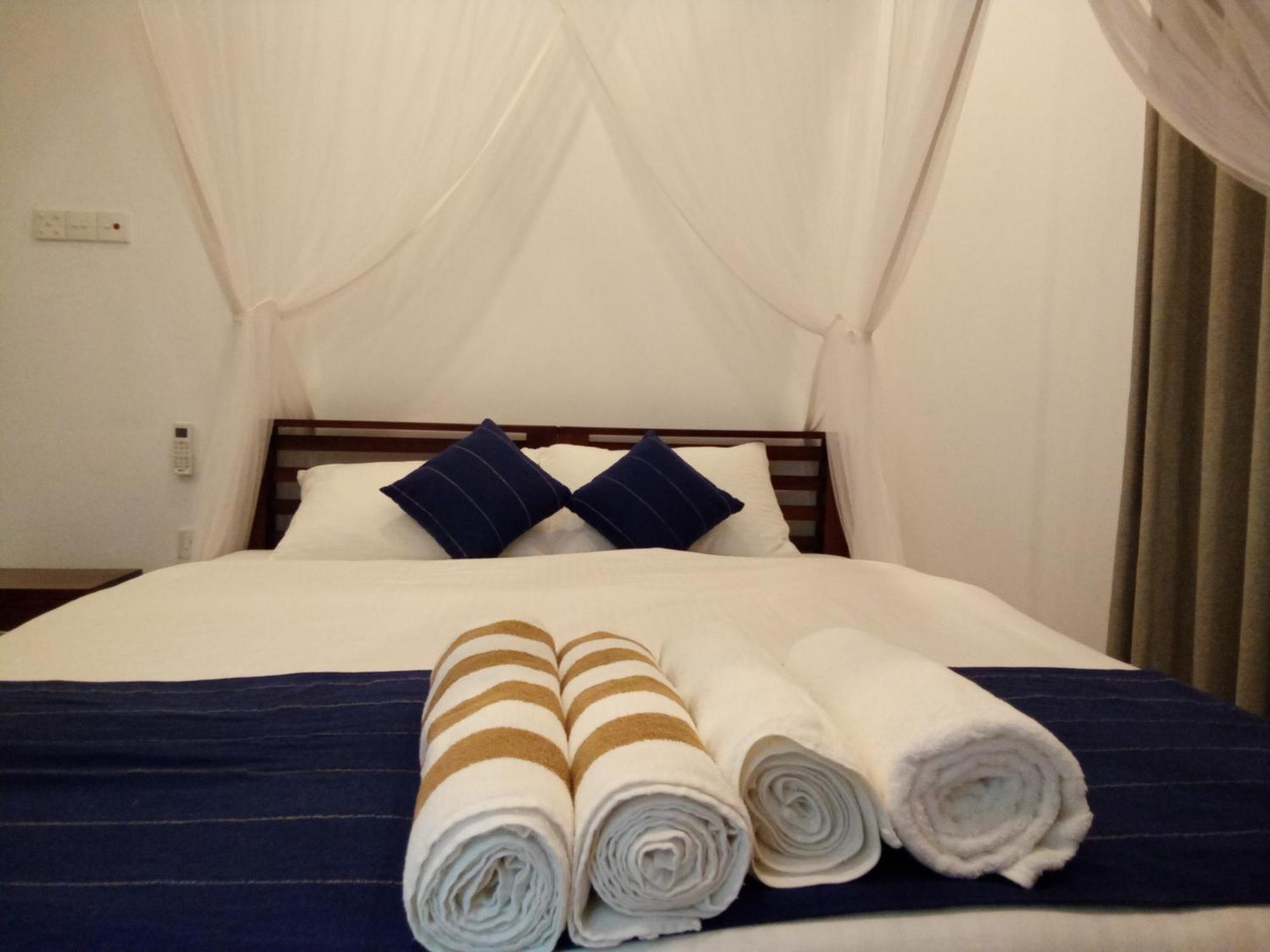 The Moose Weligama Bed & Breakfast Екстериор снимка