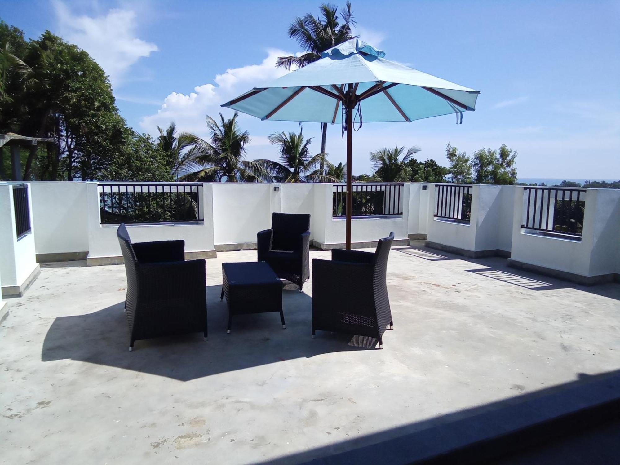 The Moose Weligama Bed & Breakfast Екстериор снимка